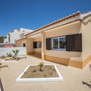 Casa Fernandes Casa de Férias