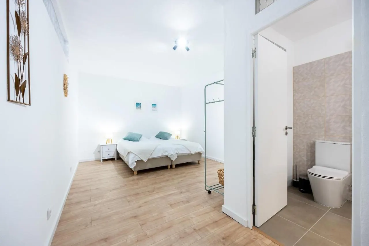 Fortaleza Sea View Villa Miramar - Downstairs Apartment II Burgau 0*,  Portugal